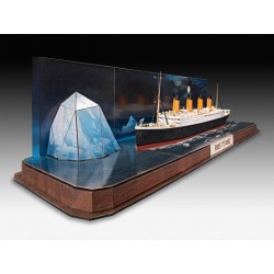 Revell bouwdoos 1/600 - RMS Titanic incl. 3D achtergrond